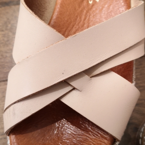 Woven leather platform sandals with leather insole - Picture 10 of 15